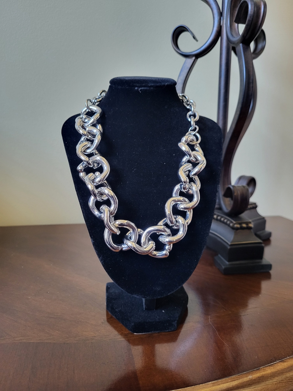 Express Silver-Tone Chunky Link Necklace